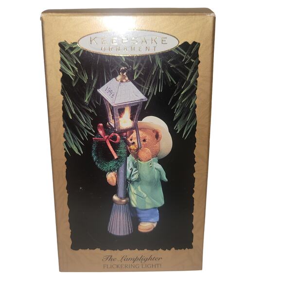 1993 Hallmark Keepsake The Lamplighter Flickering Light Ornament Collectible - Picture 9 of 16